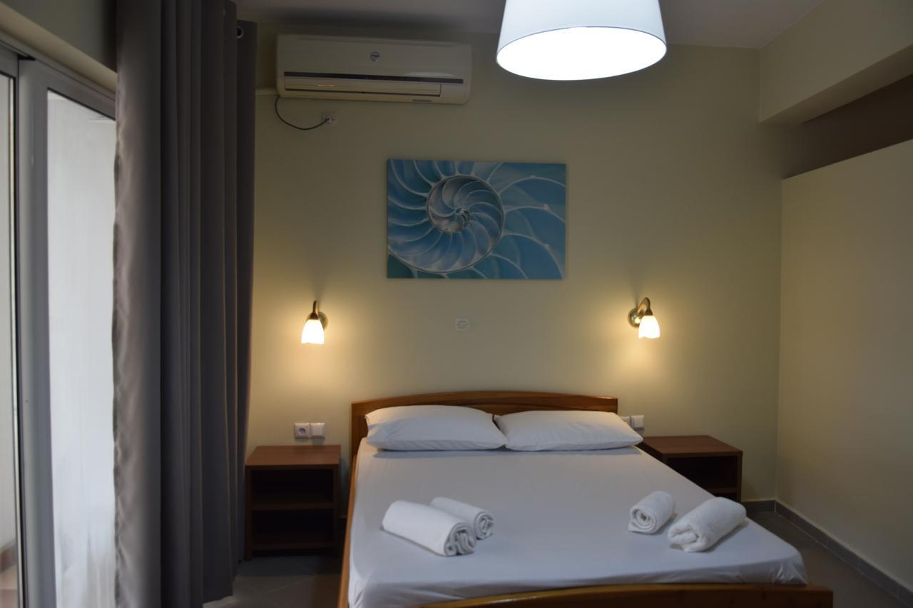 Zotos Apartment Himare Esterno foto